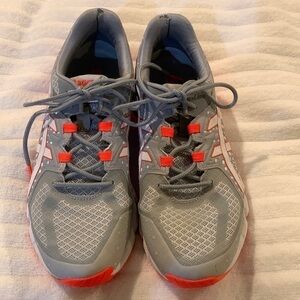 ASICS Womens Gel Quantum. Gray, white&Orange. Very good pre-owned condition. 9. 